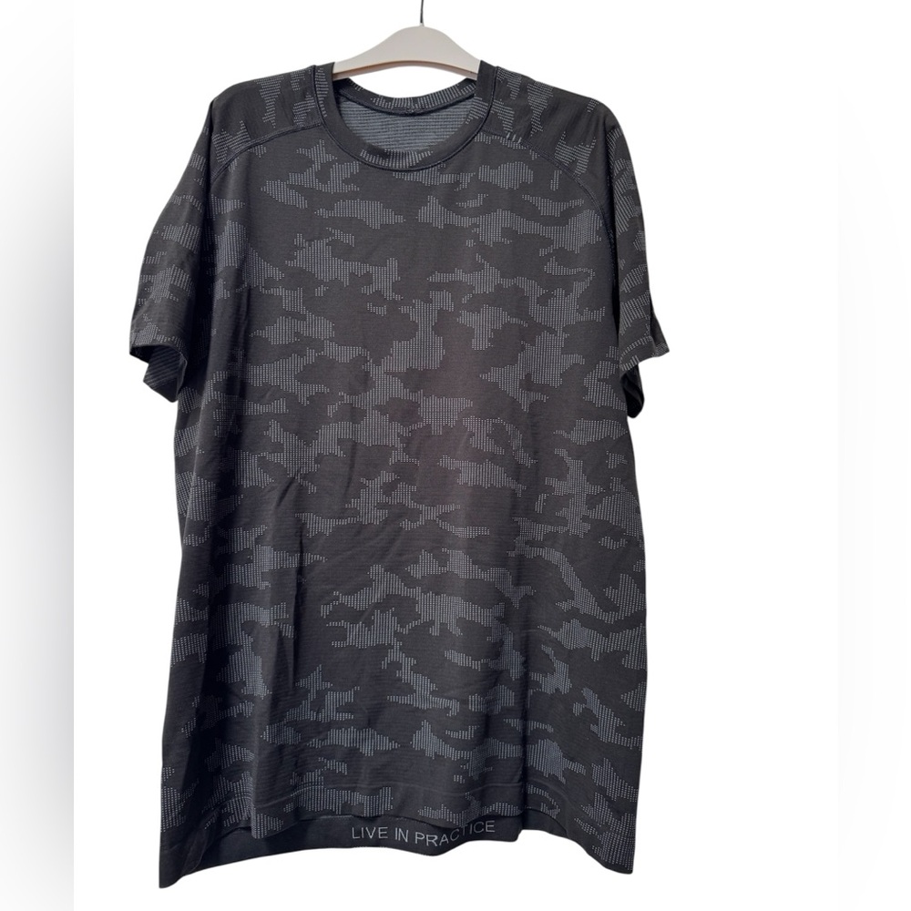 lululemon athletica Black Camouflage Short Sleeve Tee